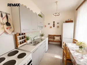 Prodej bytu 2+1, Karviná, tř. Těreškovové, 52 m2
