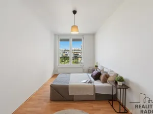 Prodej bytu 2+kk, Praha - Stodůlky, Laurinova, 66 m2