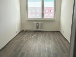 Pronájem bytu 2+kk, Praha, Bryksova, 40 m2