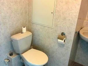 Pronájem bytu 2+kk, Praha, Bryksova, 40 m2