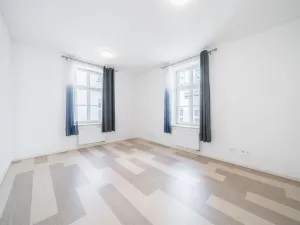 Pronájem bytu 1+1, Plzeň - Vnitřní Město, Veleslavínova, 38 m2