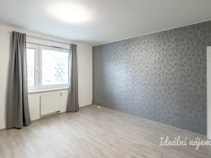 Pronájem bytu 2+kk, Praha - Vysočany, Strnadových, 50 m2
