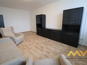Pronájem bytu 2+kk, Hradec Králové - Nový Hradec Králové, třída Edvarda Beneše, 42 m2