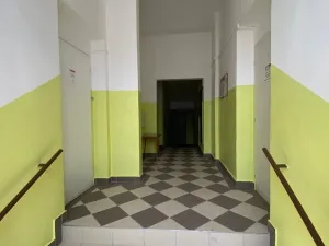 Prodej atypického bytu, Karlovy Vary, I. P. Pavlova, 50 m2