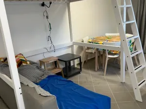 Pronájem atypického bytu, Braškov, Pražská, 20 m2