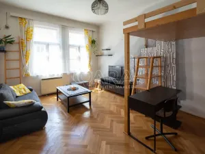 Pronájem bytu 2+kk, Praha - Karlín, Thámova, 43 m2