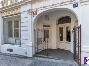 Prodej bytu 1+kk, Praha, Školská, 21 m2