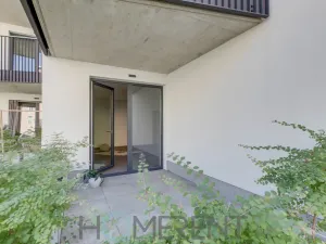 Pronájem bytu 1+kk, Praha, Vyšehradská, 37 m2