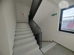 Prodej bytu 2+kk, Praha - Vysočany, V Předním Hloubětíně, 72 m2