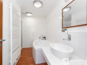 Prodej bytu 3+1, Praha - Žižkov, Mezi domky, 110 m2