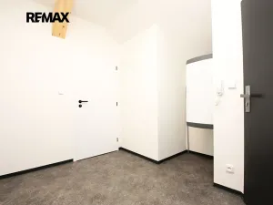 Pronájem bytu 2+kk, Kolín, Kmochova, 50 m2