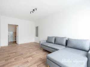 Pronájem bytu 2+kk, Praha, Slancova, 47 m2