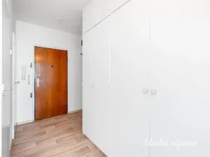 Pronájem bytu 2+kk, Praha, Slancova, 47 m2