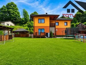 Prodej rodinného domu, Trutnov, 240 m2