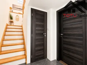 Prodej rodinného domu, Trutnov, 240 m2