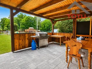 Prodej rodinného domu, Trutnov, 240 m2