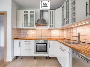Prodej bytu 3+1, Praha - Zličín, Lipovská, 70 m2