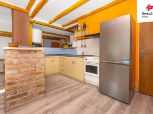 Prodej komerční nemovitosti, Holice, Holubova, 253 m2
