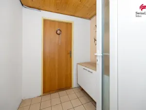 Prodej komerční nemovitosti, Holice, Holubova, 253 m2