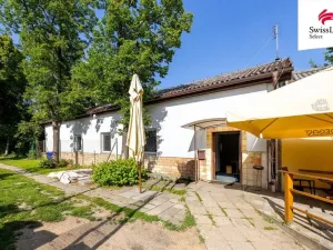 Prodej komerční nemovitosti, Holice, Holubova, 253 m2