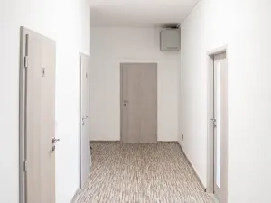 Pronájem kanceláře, Hradec Králové, Hořická, 113 m2
