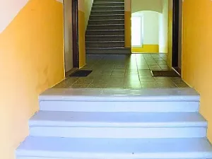 Pronájem bytu 2+kk, Ústí nad Labem, Koněvova, 41 m2