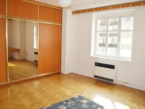Pronájem bytu 2+1, Praha - Žižkov, Ostromečská, 80 m2