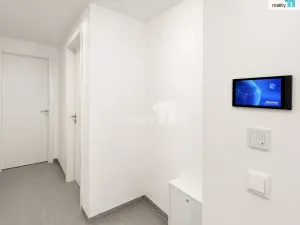 Prodej bytu 2+kk, Praha, Kolmanova, 51 m2