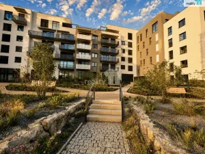 Prodej bytu 2+kk, Praha, Kolmanova, 51 m2