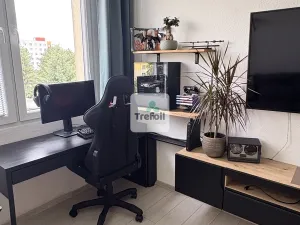 Prodej bytu 2+kk, Praha, Bazovského, 45 m2