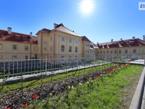 Pronájem bytu 1+kk, Jince, Slavíkova, 38 m2