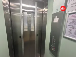 Prodej bytu 1+1, Karlovy Vary, Vítězná, 41 m2