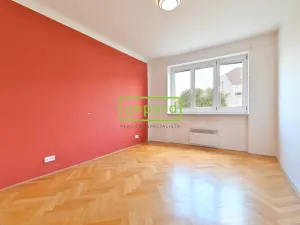 Prodej bytu 2+1, Brno - Komárov, Pompova, 62 m2