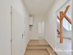 Pronájem bytu 1+1, Brno, Slovinská, 45 m2