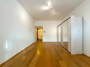 Pronájem bytu 2+kk, Praha - Holešovice, U průhonu, 48 m2
