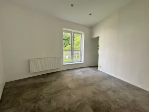 Pronájem bytu 2+kk, Liberec, Zámecký vrch, 33 m2