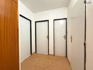 Prodej bytu 3+1, Osek, Hrdlovská, 55 m2