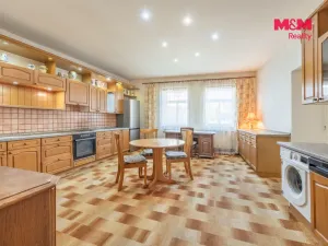 Prodej rodinného domu, Líský, 240 m2