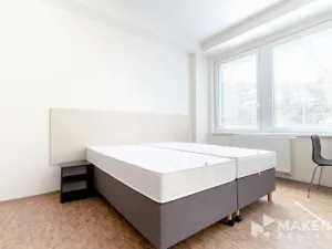 Pronájem bytu 1+kk, Praha - Smíchov, Křížová, 27 m2
