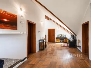 Prodej rodinného domu, Dlouhá Stráň, 256 m2