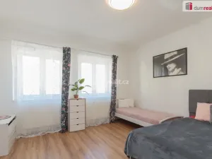 Prodej rodinného domu, Králův Dvůr, 5. května, 360 m2