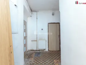 Prodej rodinného domu, Králův Dvůr, 5. května, 360 m2