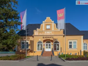 Prodej rodinného domu, Králův Dvůr, 5. května, 360 m2