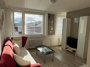Pronájem bytu 1+kk, Praha - Libeň, Nad Mazankou, 35 m2