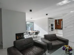 Prodej rodinného domu, Kamenice, 181 m2