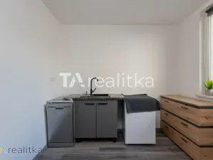 Prodej bytu 3+1, Orlová, Adamusova, 65 m2