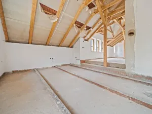 Prodej obchodního prostoru, Jičín, 286 m2