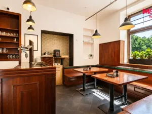 Pronájem restaurace, Praha - Nusle, Sekaninova, 194 m2