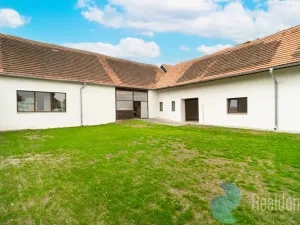 Prodej zemědělské usedlosti, Babice, 809 m2
