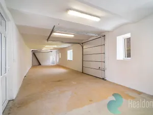 Prodej zemědělské usedlosti, Babice, 809 m2